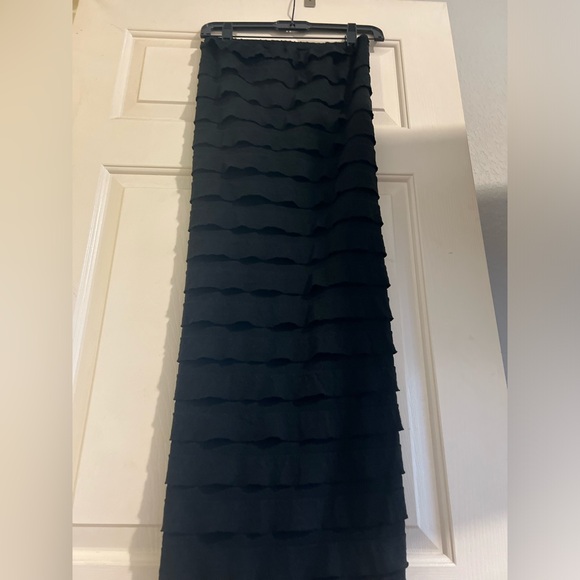 Extra Long Union of Angels Chic Black Ruffled Maxi Skirt - Picture 2 of 8